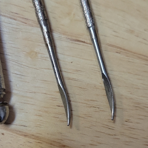 Vintage Wooden Nut Bowl with Cracker & Picks - Picture 5 of 13